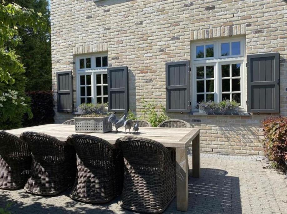 Sfeervol Familielandhuis In De Groene Kempen Baarle-Hertog Экстерьер фото